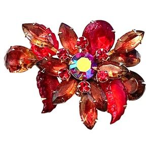 Vintage 1950s Red Rhinestone Art Glass Brooch